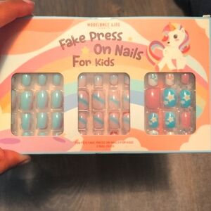 Kids Fake Press On Nails - Blue and Pink